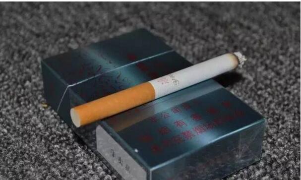 黃鶴樓游泳回歸，爺爺輩最喜愛(ài)的香煙品牌